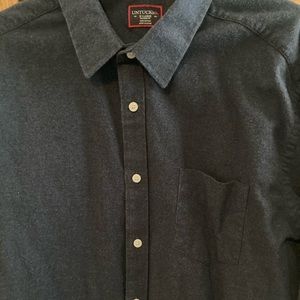 Untuckit Sherwood style men’s shirt